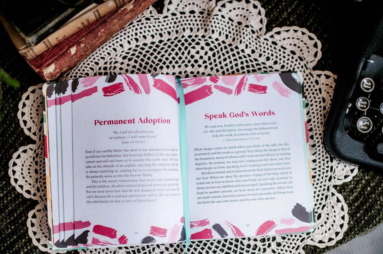 Devotions to Calm the Chaos | 180 Meditations for Women