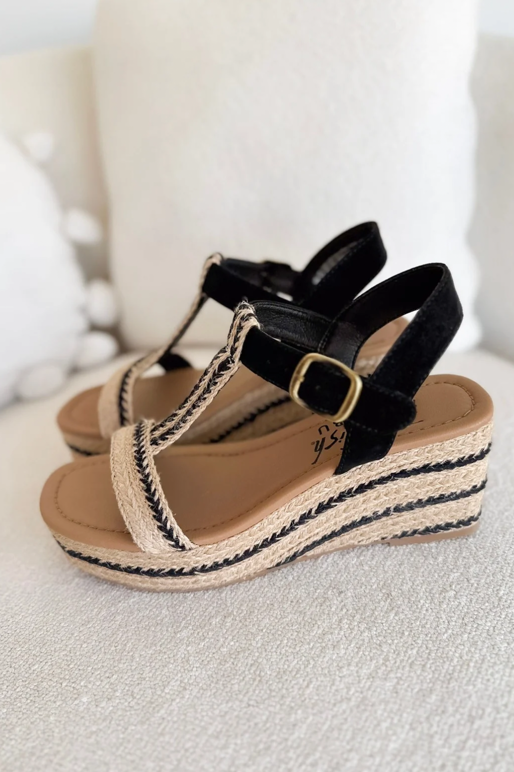 Annika Natural/Black Wedge