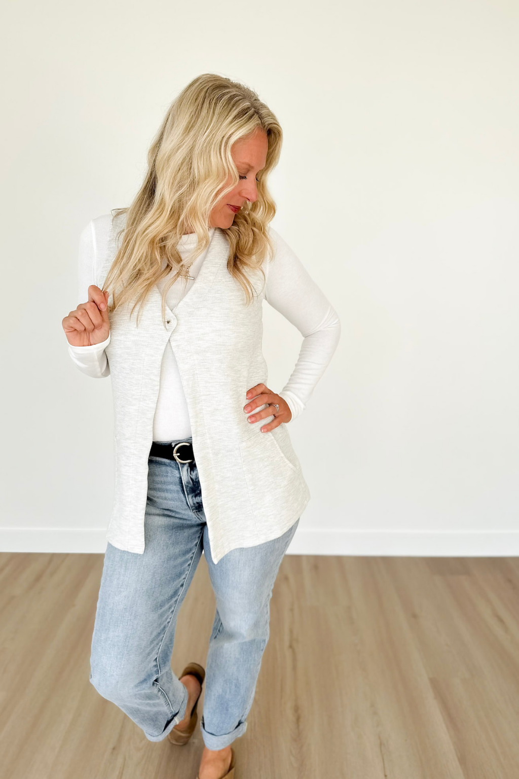 Light Grey Textured V-Neck Sleeves Tunic Top