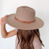 Darling Wool Hat with Two Belts-Oatmeal