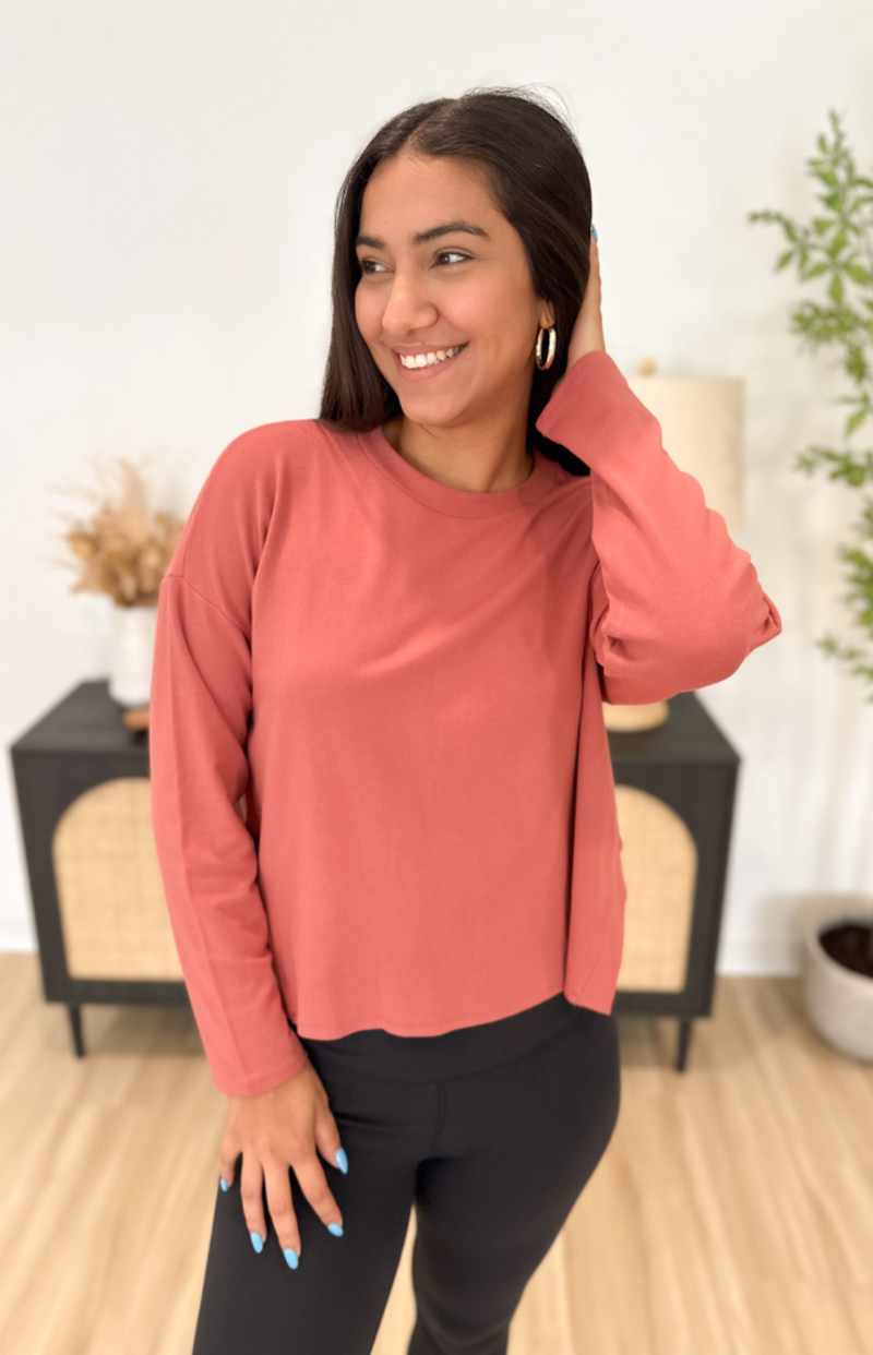Emily Everyday Pullover