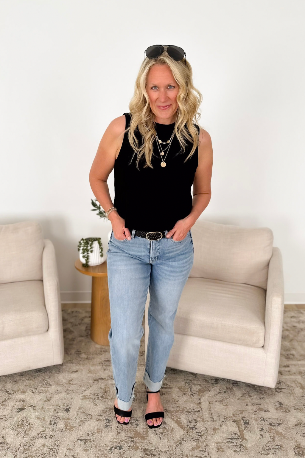 Black Soft Bubble Hemline Tank Top